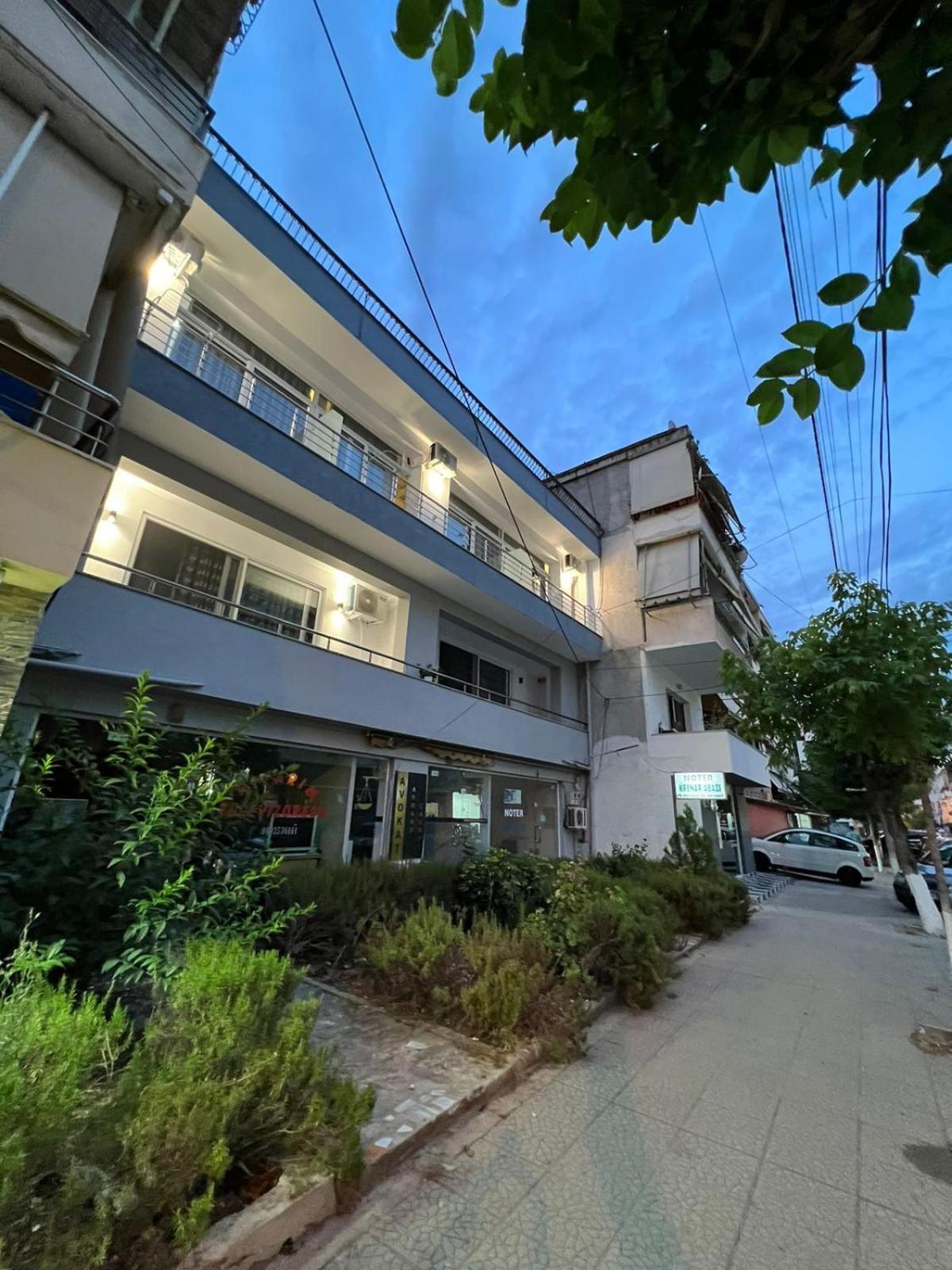 E&L Luxury Apartments ساراندا المظهر الخارجي الصورة